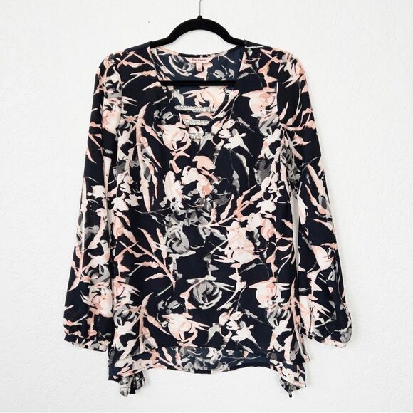 Juicy Couture Navy Floral Rhinestone Front Detail Blouse Size Small - Picture 2 of 7